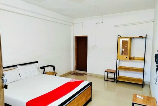Delma Residency