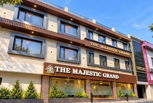 THE MAJESTIC GRAND