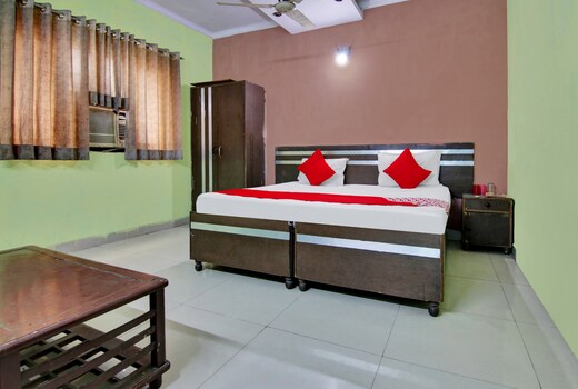 Hotel O Swagat Palace