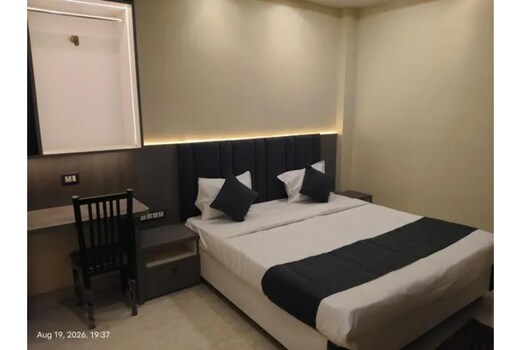 FabHotel Saroja Royal Stay