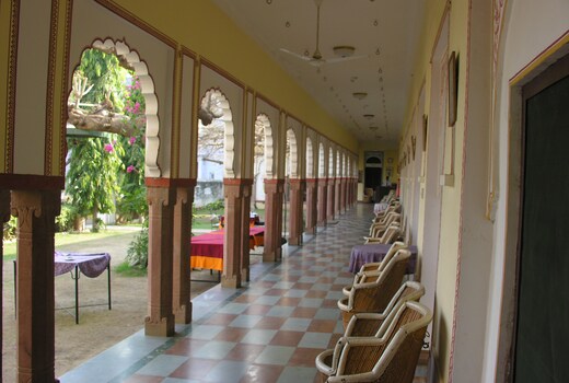 Bassi Fort