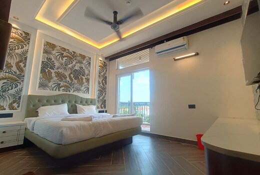 Hotel JVIN PALACE