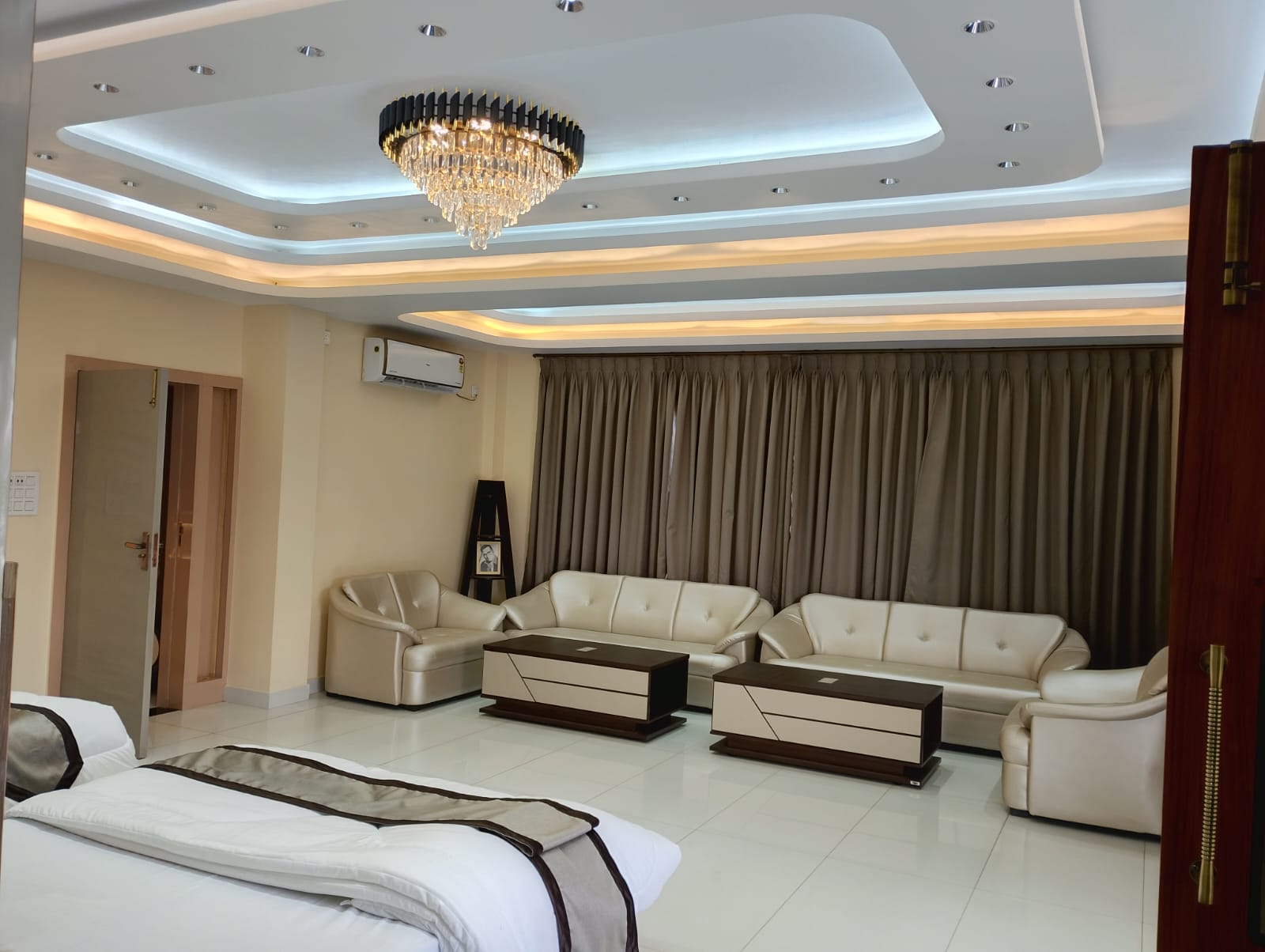 Main gallery