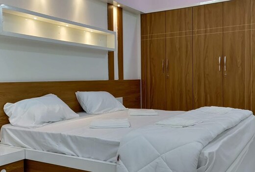 Hotel STR Plaza