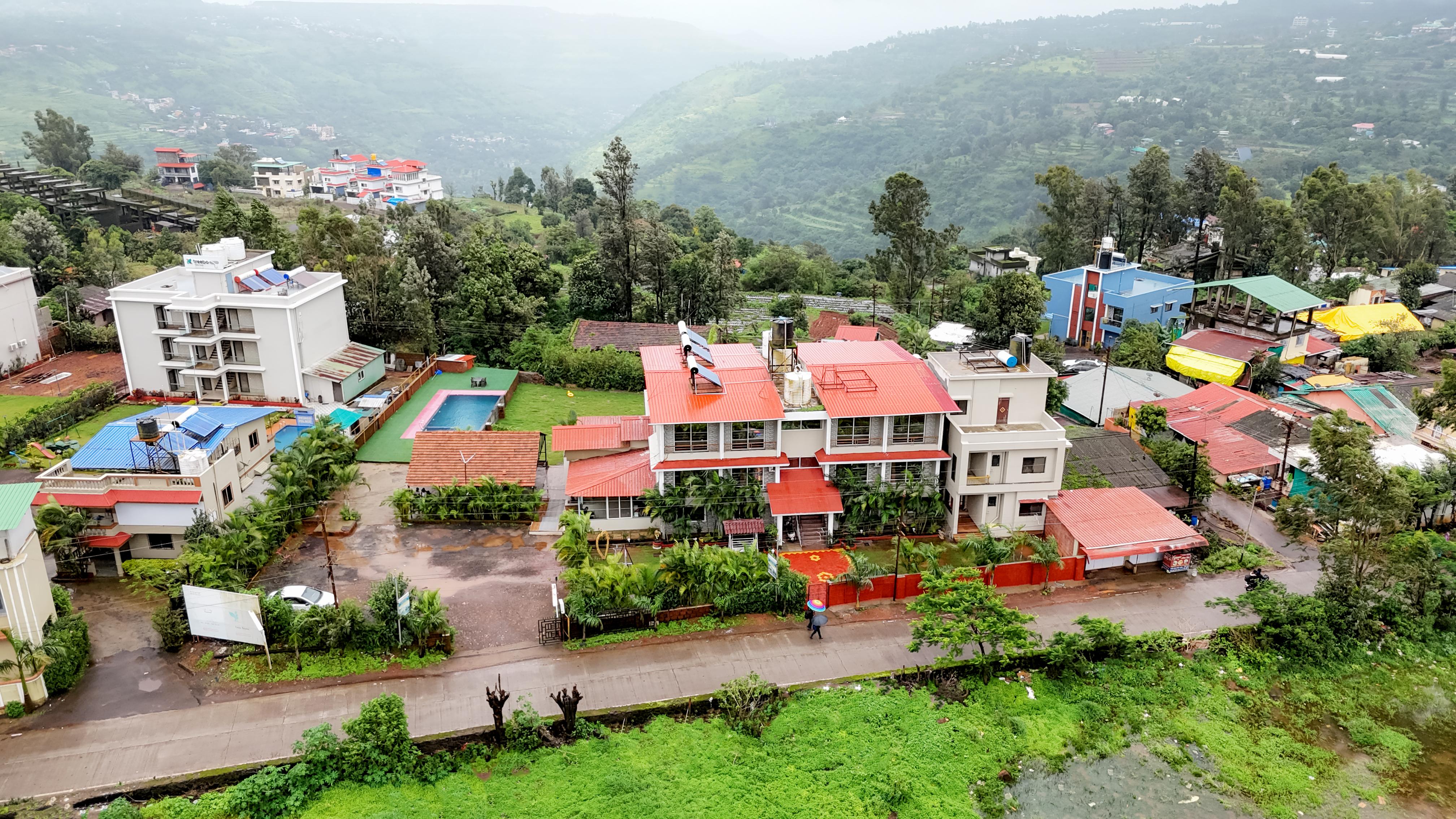 Hotel Paradise Inn