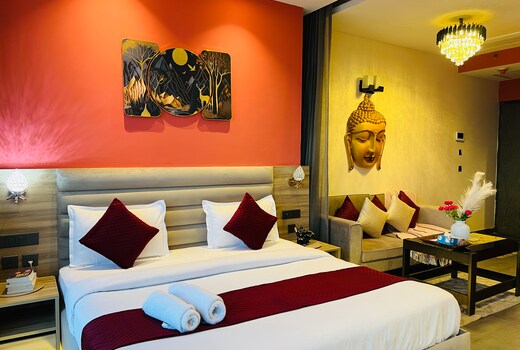 Cityscape by Royal Retreat Suites