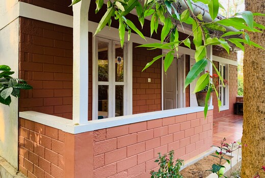 Giri Cofeeland homestay