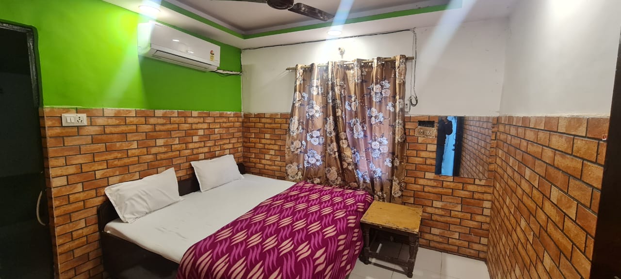 Hotel Radha Krishna lodge