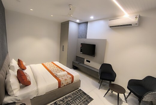 Hotel 7 Star Rohini