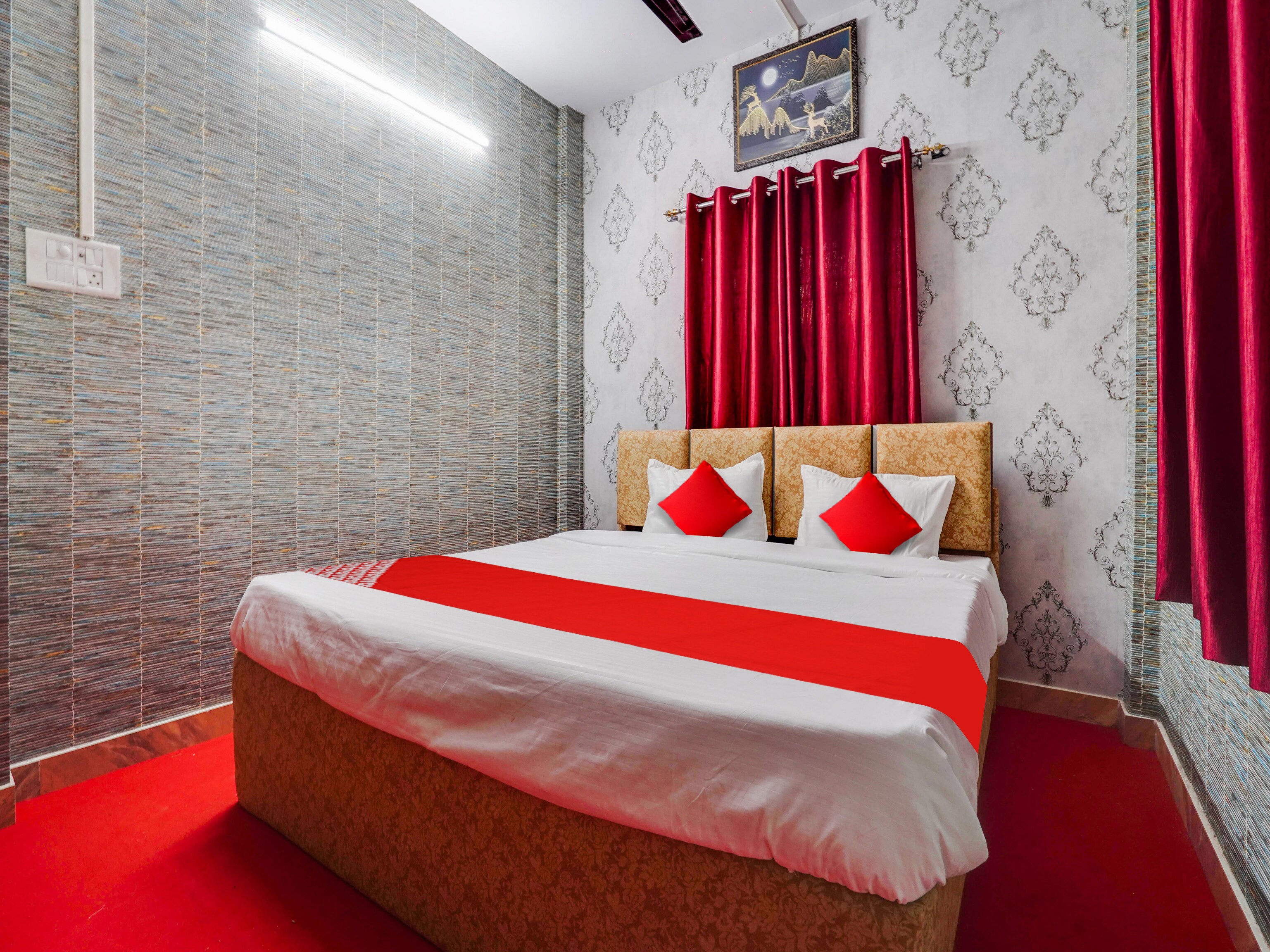 Flagship Royal Villa Inn
