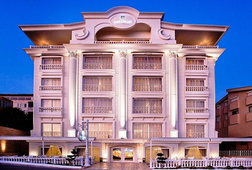 Massimo Hotels