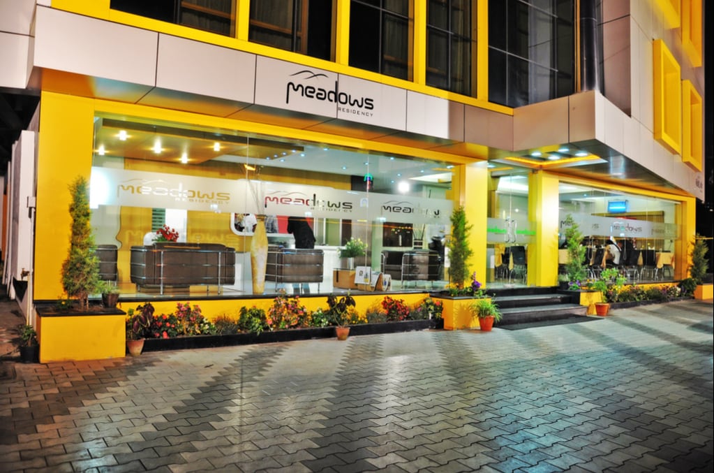 Hotel Meadows Residency