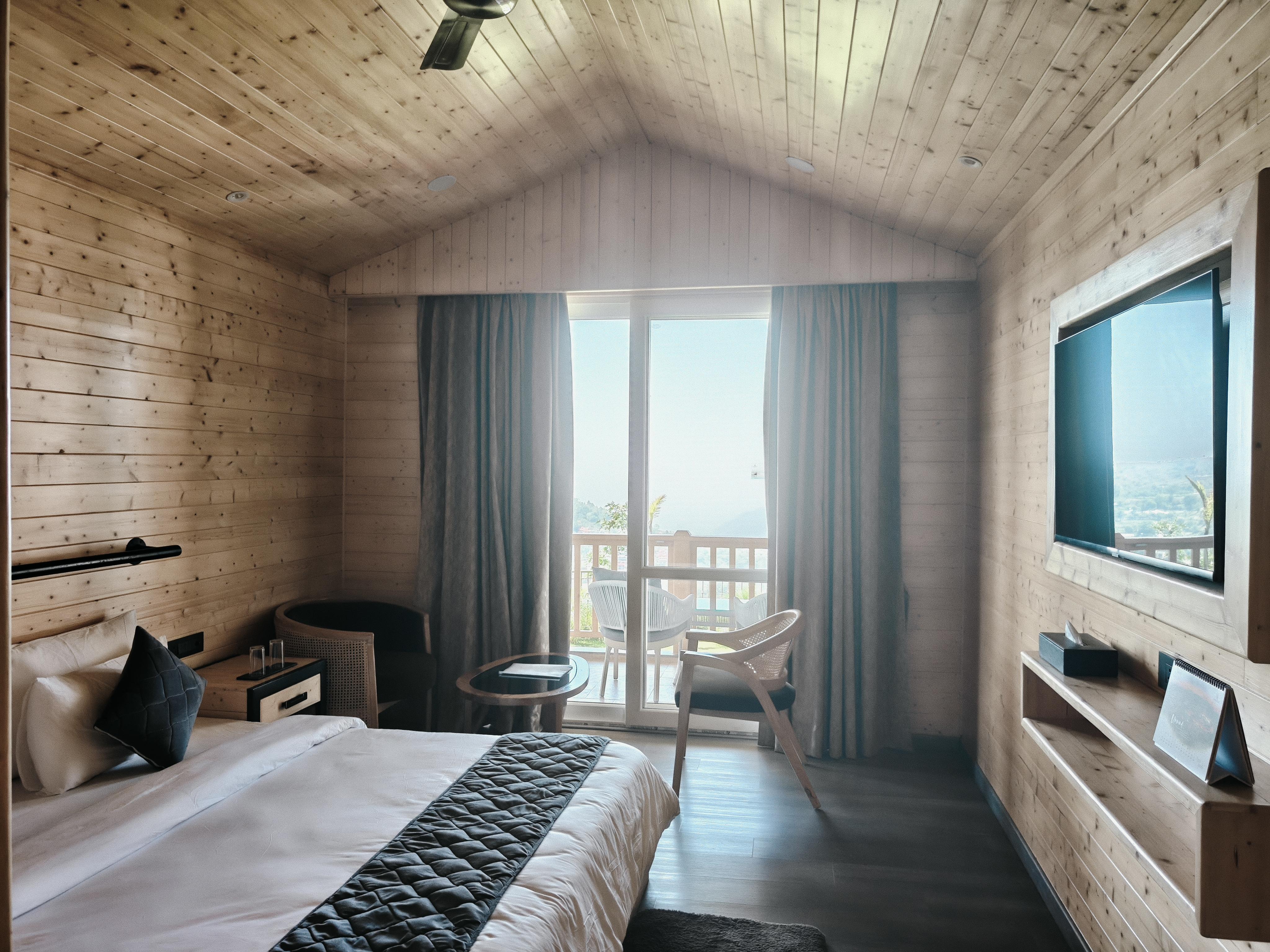 Mountoria Retreat, Naukuchiatal - by Leisure Hotels - Tap to explore photos