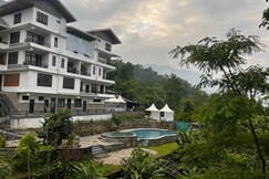 The Kineki House, Temi