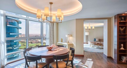 Hilton Cairo Nile Maadi Room Type - KNG GRND ONE BDRM STE W VW