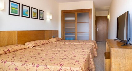 H Top Palm Beach Hotel Room Type - Twin room pool view 2 adults