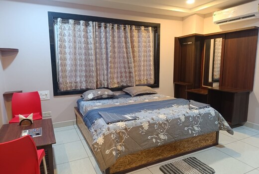M Rooms