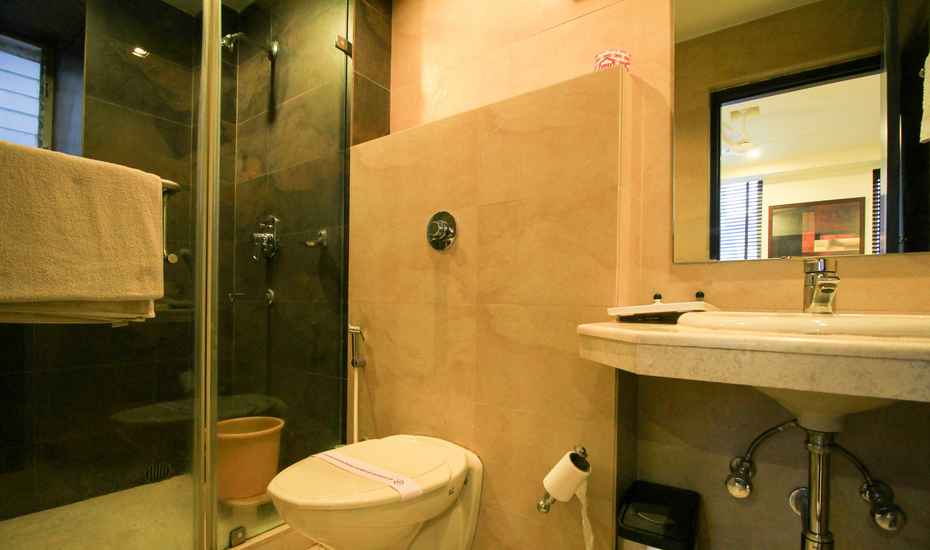 Hotel Victerrace Regency - Tap to explore photos