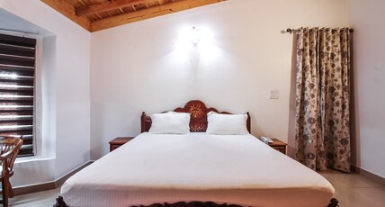 Heaven Inn | Nature Blossom Room Type - Deluxe Room With Valley View Heaven Inn | Nature Blossom Room Type - Deluxe Room With Valley View