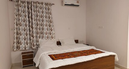 Royal Retreat (The Shekhawats Farmhouse) Room Type - Royal Deluxe