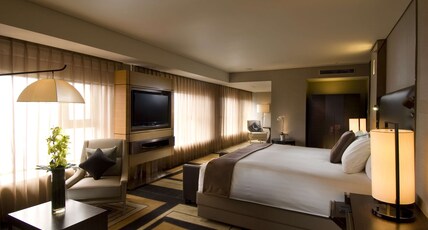 Hilton Beijing Wangfujing Room Type - EXECUTIVE LIFESTYLE SUITE