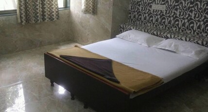 Hotel Apsara Room Type - Deluxe Room