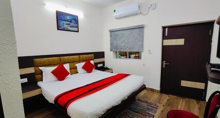 Shaan-E-Punjab Hotel & Resort Room Type - DELUXE ROOM