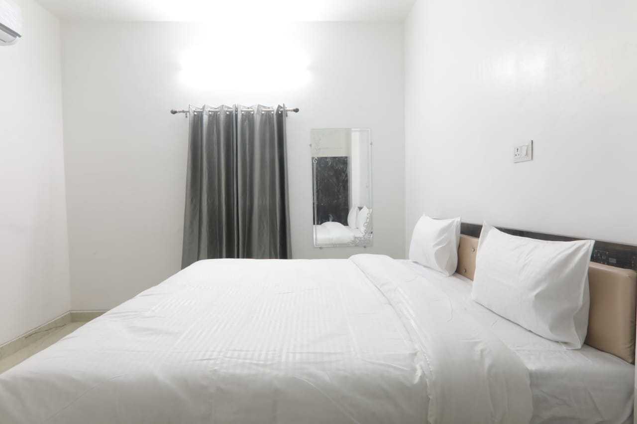 Hotel O CK Inn Near Multi Activety Centre Lucknow - Tap to explore photos