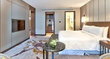 Hilton Kota Kinabalu Room Type - KING EXECUTIVE SUITE WITH LOUNGE ACCESS