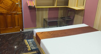 Kaviya Inn Room Type - Standard AC Room