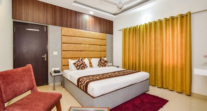 Hotel Star Metro Inn Room Type - Super Deluxe