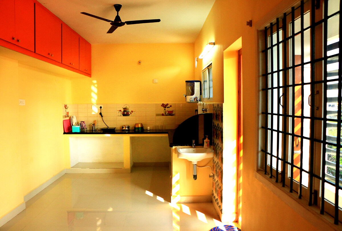 Luxe Homestay | 2 BHK Apartment - Tap to explore photos