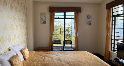 YANKEE RESORT Room Type - Standard Mountain view Rooms