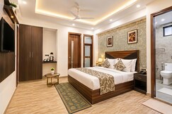 Teo Luxury Near Delhi Airport