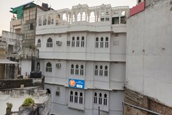 Address of Bhanwar Vilas on Lake Pichola Area