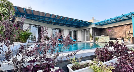 Moksha Farm Villa in Noida Room Type - Moksha Farm Villa in Noida