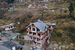 Crystal Mountain Jibhi | Rooms & Wi-Fi