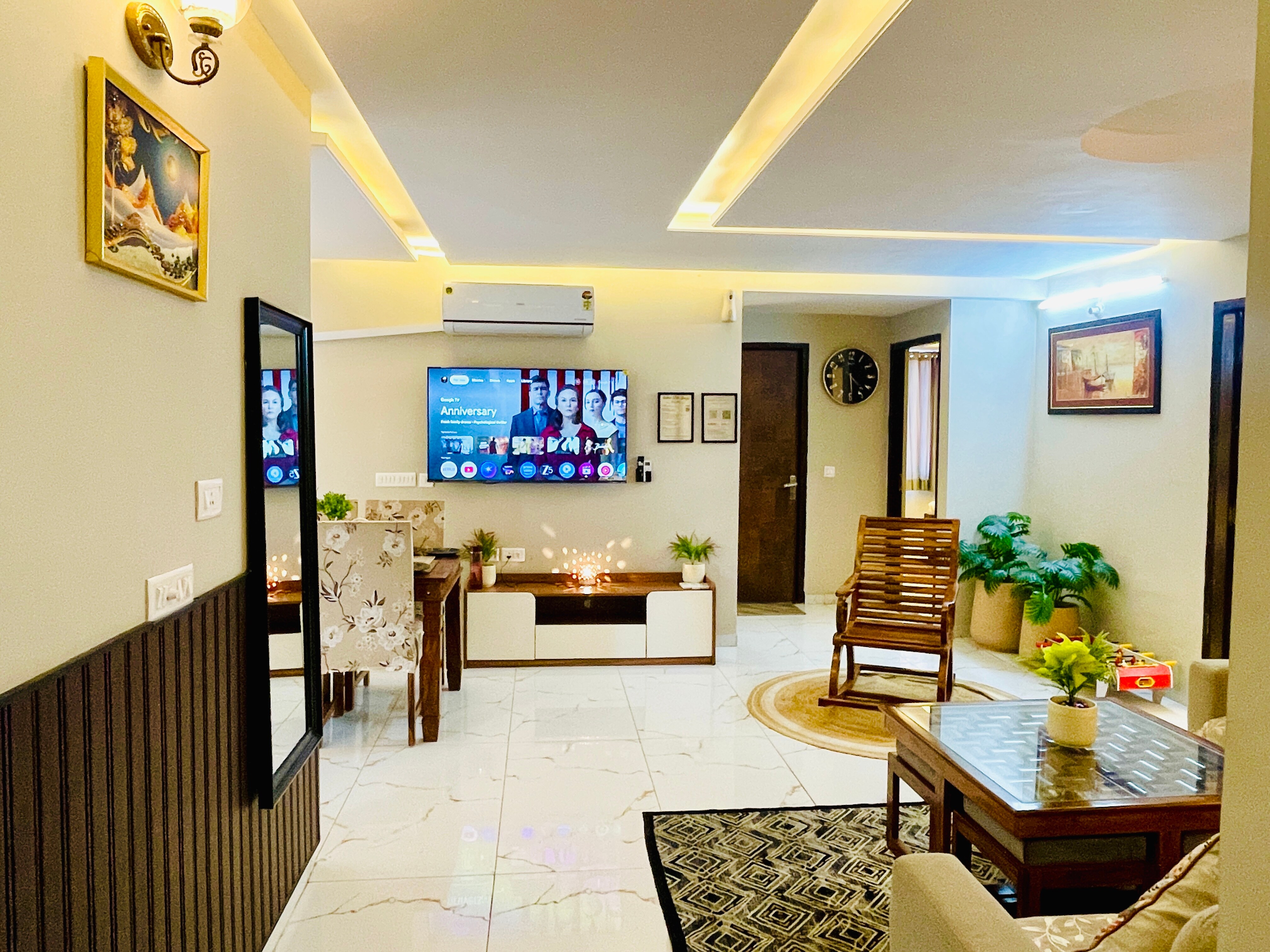AIRPORT SKYHIGH LUXURIA APARTMENT - Tap to explore photos