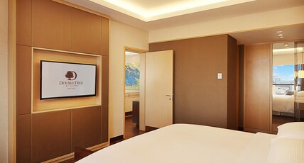 DoubleTree by Hilton Melaka Room Type - KING ONE BEDROOM SUITE