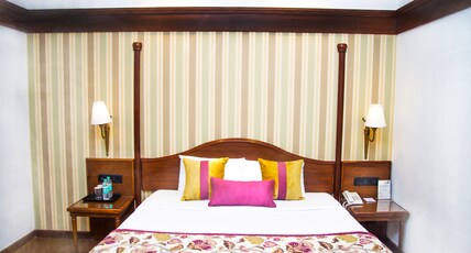 Shervani Hilltop Room Type - Deluxe Room