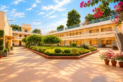 Address of Grand Hotel