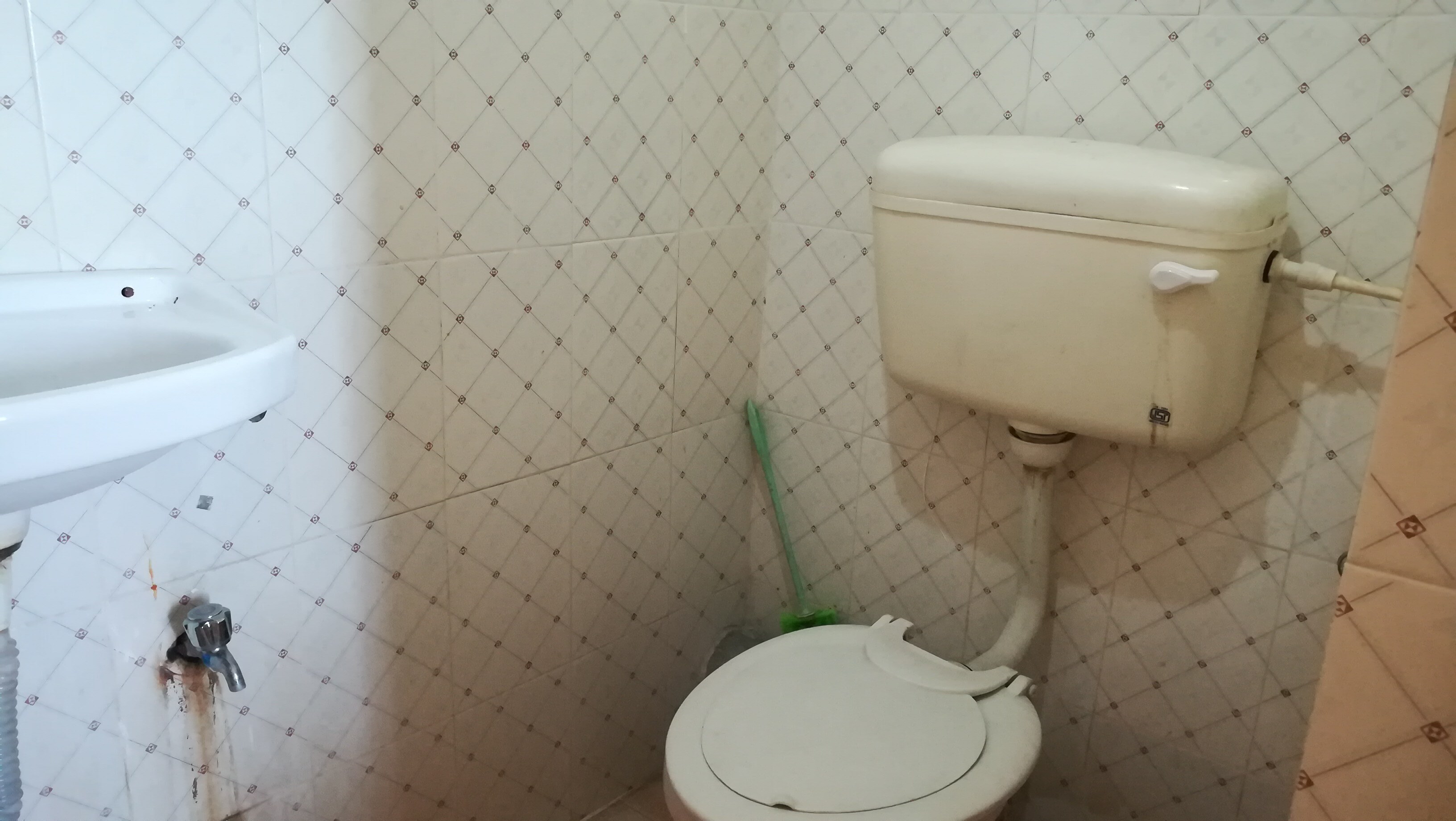 Hotel BD Bar & Restaurant - Tap to explore photos