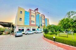 Address of Royal Celebration Inn
