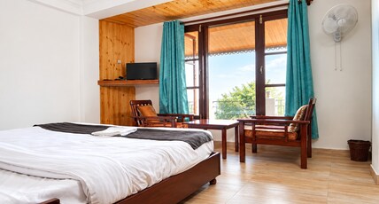 Cherry Nature Stay, Shimla Room Type - Deluxe Himalayan View Room
