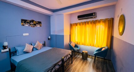 Old Skool Hostel Udaipur |Rooftop Restaurant at Lake Pichola Room Type - Deluxe Double Room