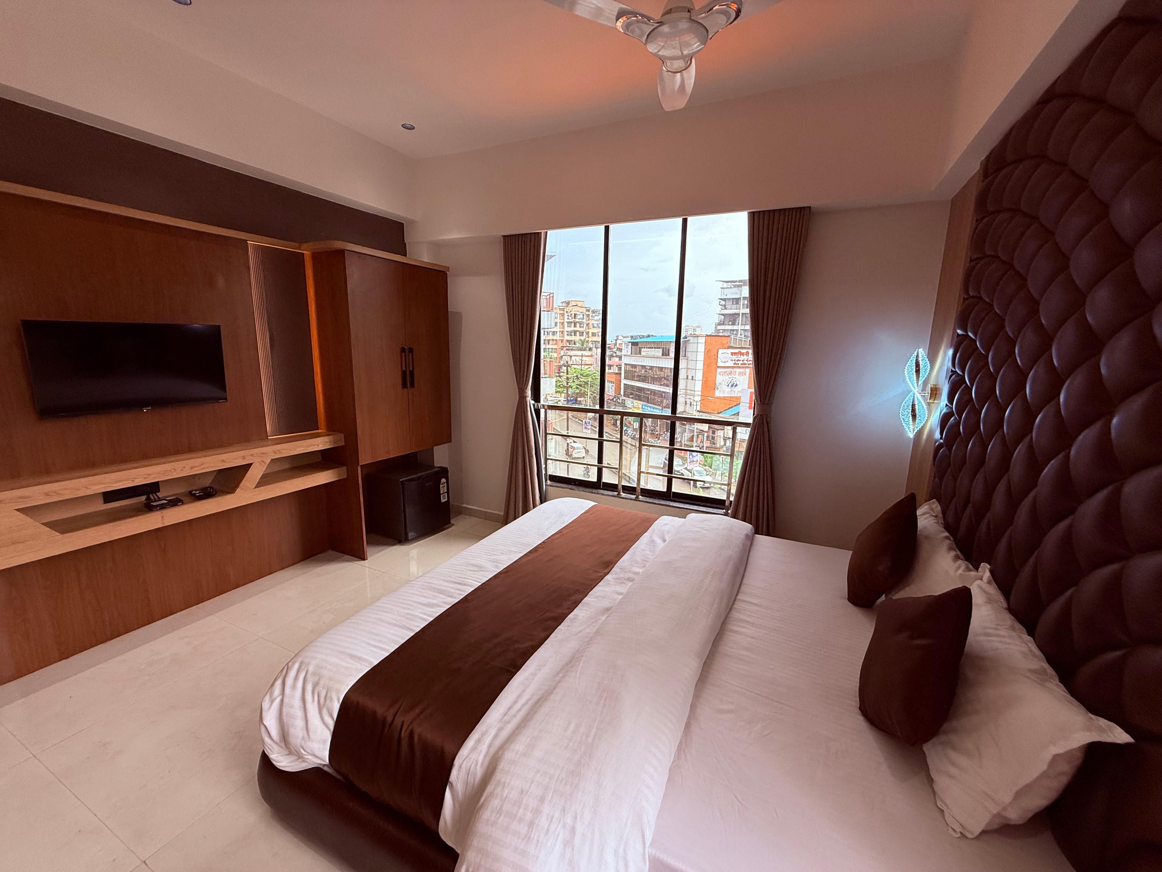 Hotel Classic Banquet and Rooms - Tap to explore photos