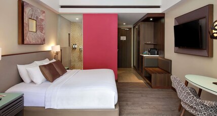 Mercure Bali Legian Room Type - Privilege Room, Balcony - 1 King Bed Mercure Bali Legian Room Type - Privilege Room, Balcony - 1 King Bed