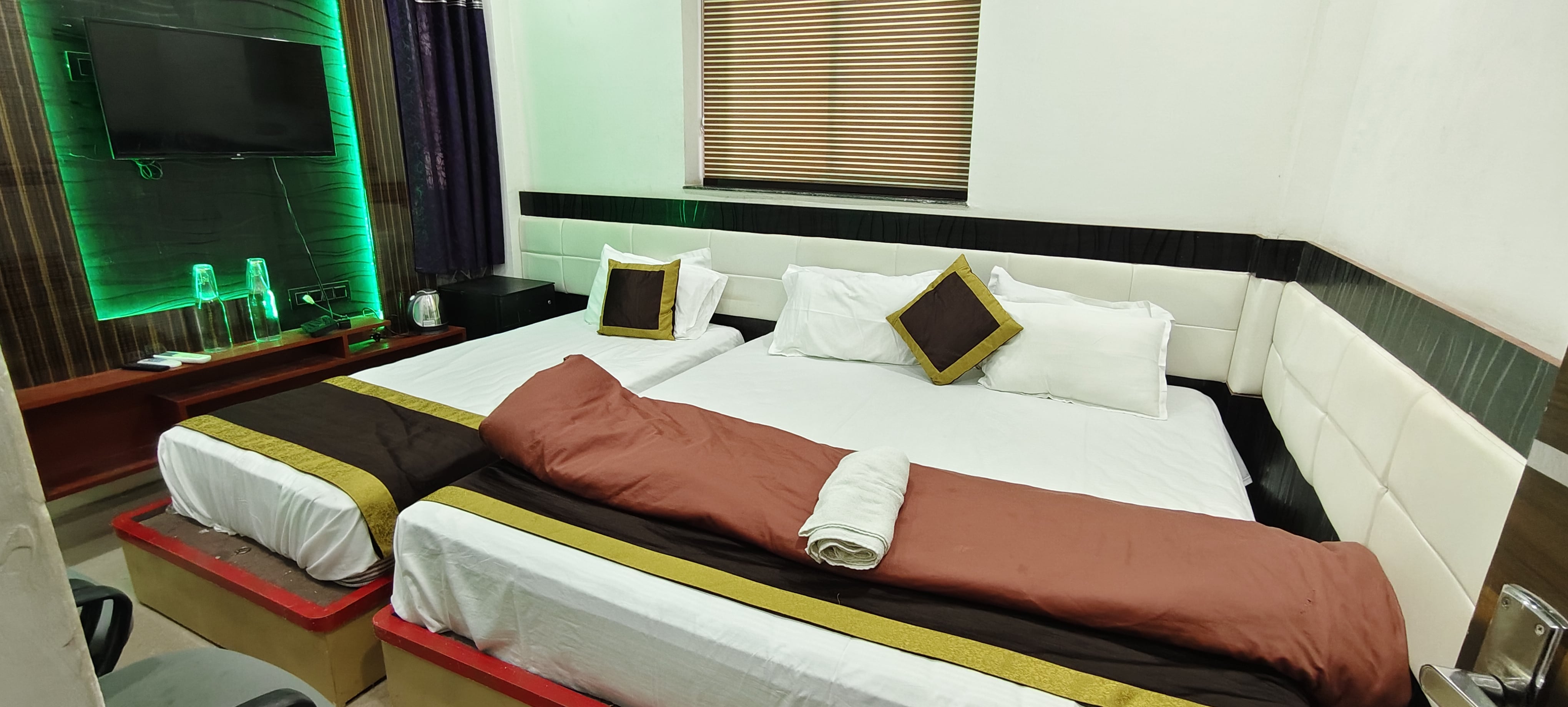 Rajmahal Premium Hotel & Banquet - Tap to explore photos