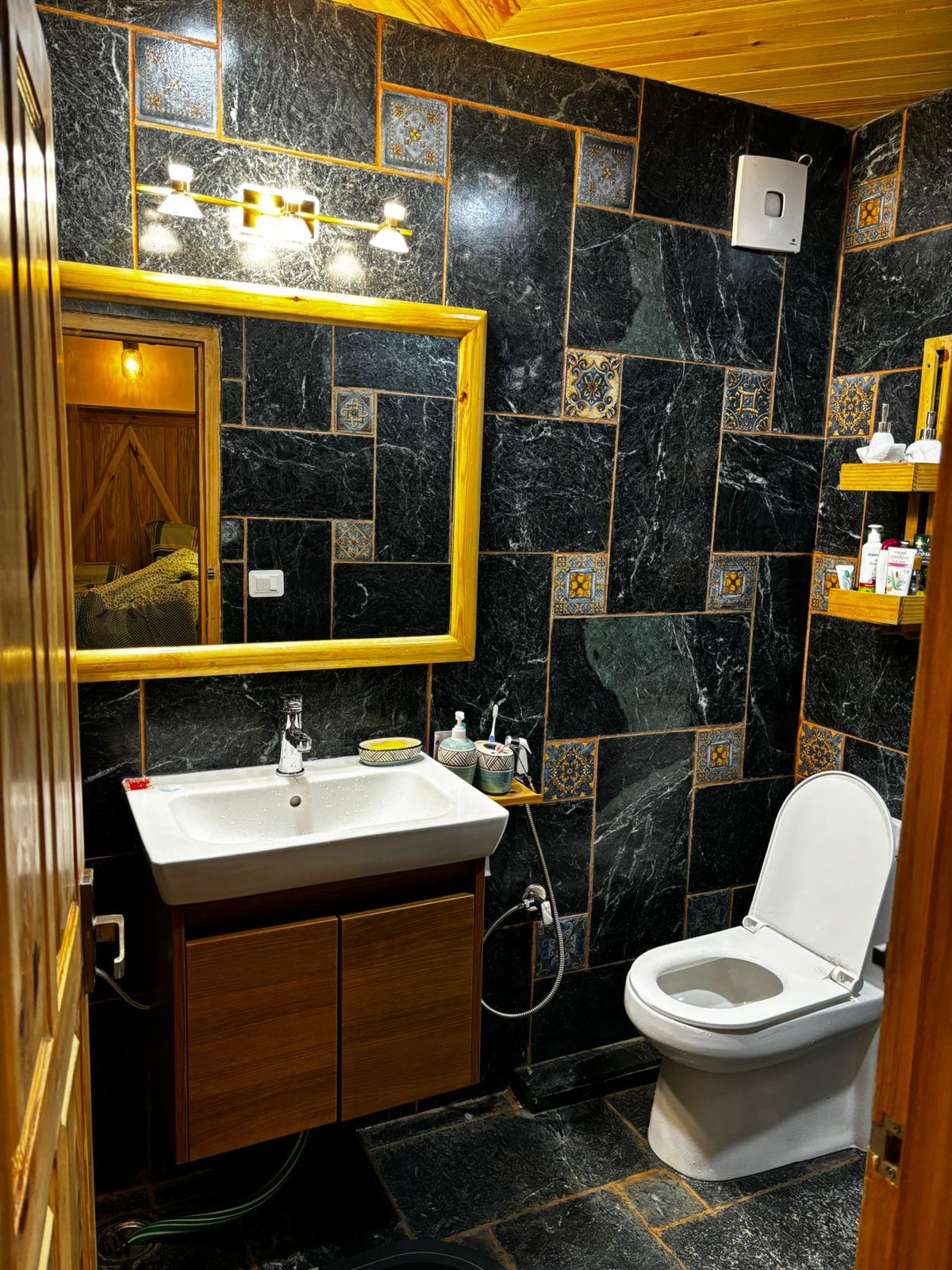 Nerve Cottage Homestay Bhimtal - Tap to explore photos