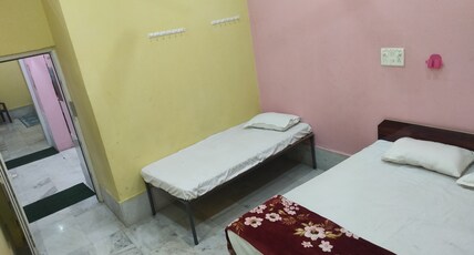 BHARDWAJ HOME STAY Room Type - DOUBLE BEDROOM ATTACHED BATHROOM COOLER 2